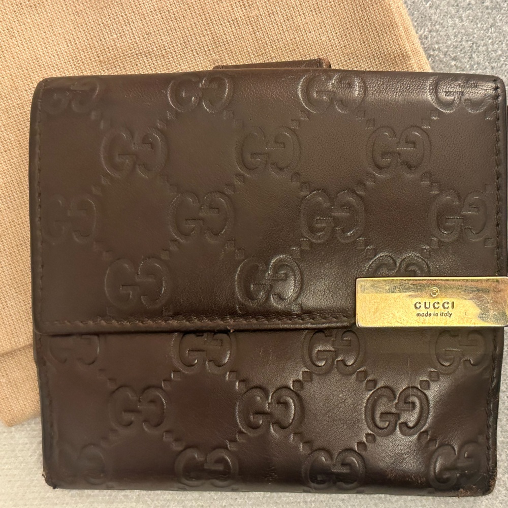 GUCCI Guccissima Logo Plate GG Logo Leather
Bifold Wallet with dust bag